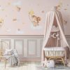 Zidna Tapeta Za Dječju Sobu | Squirrel Peach Daydreaming